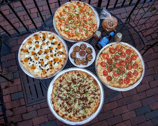 OTTO Pizza [250 Read St]