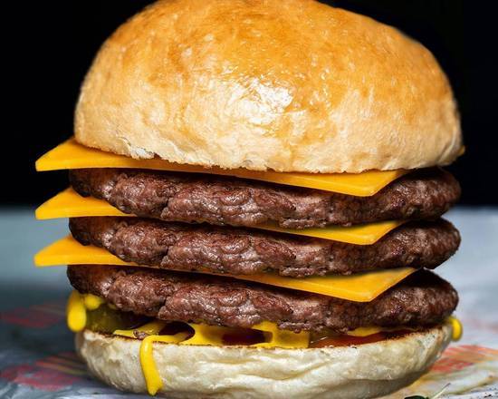 🤤 Triple Cheeeeeese Burger