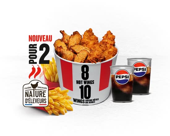 MENU BUCKET 10 WINGS® SAVEURS ROTIIES AUX HERBES + 8 HOT WINGS