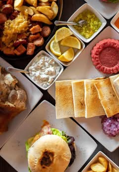 Más Que Krudos Restobar