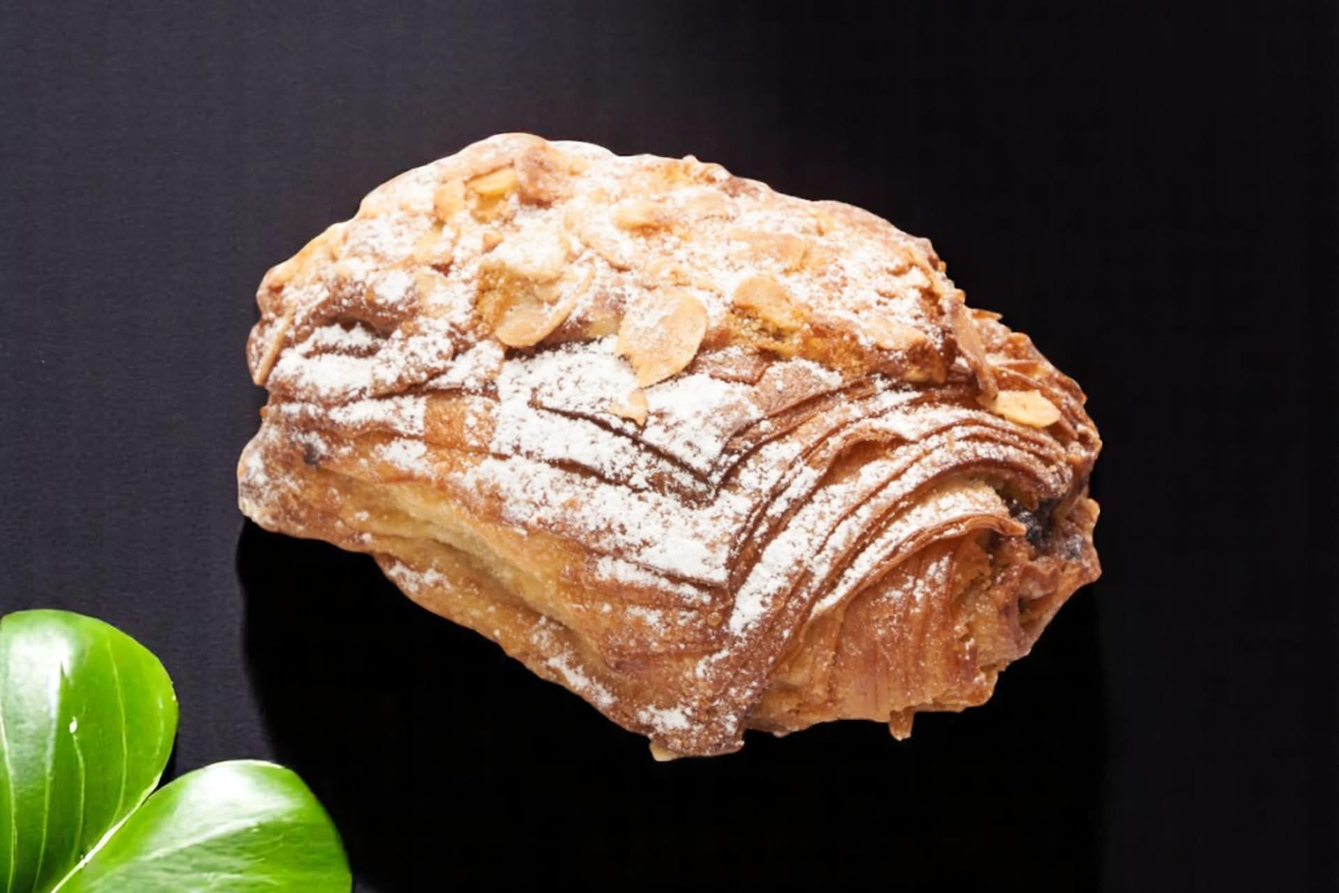 Croissant aux amandes🥐