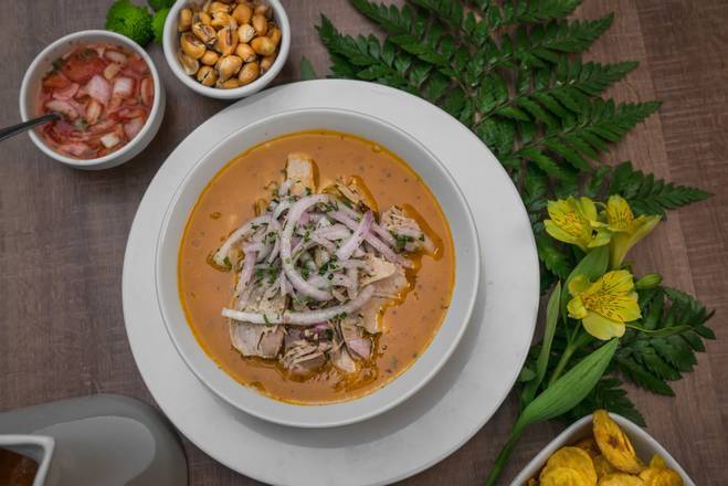 Encebollado Mixto