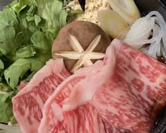 黒毛和牛すき焼き　神戸牛-宇さぎ- Wagyu Beef SUKIYAKI　KOBE Beaf -Usagi-