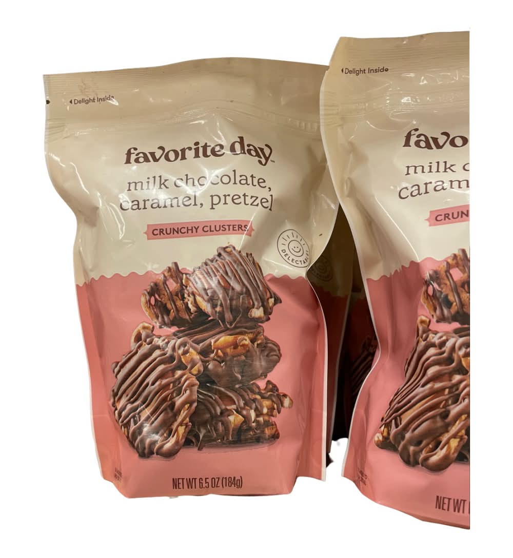 Favorite Day Crunchy Clusters, Milk Chocolate Caramel Pretzel (6.5 oz)