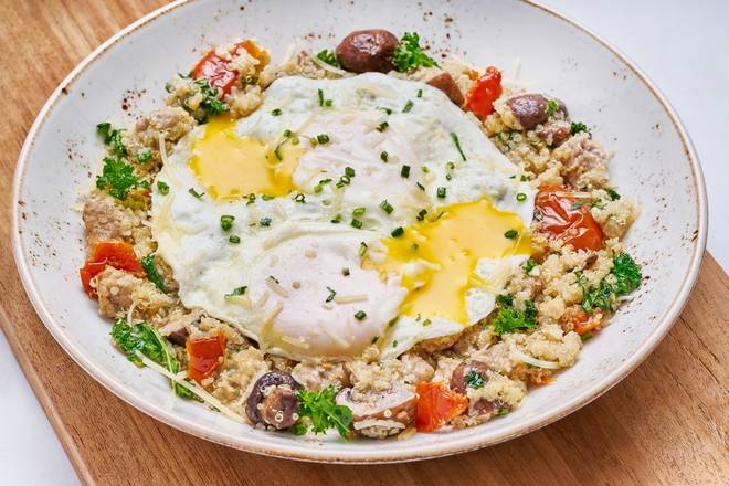 Power Breakfast Quinoa Bowl