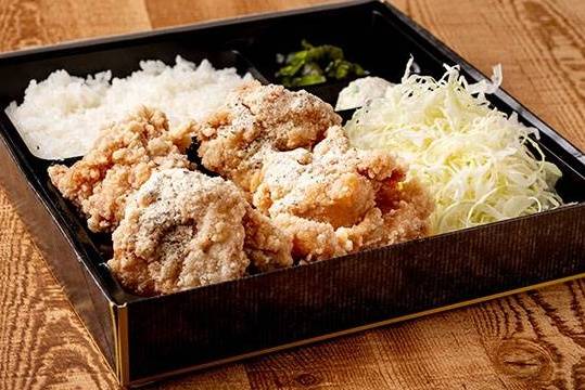 チーズスパイスげんこつ唐揚げ弁当 4個 Cheese & Spices Fried Chicken Bento Box (4 Pieces)