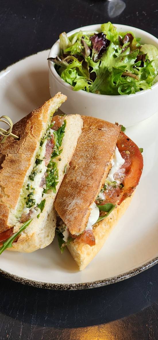 Caprese Sandwich