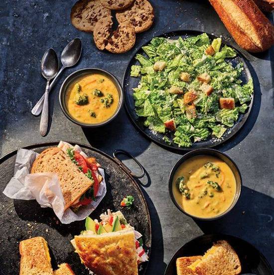 Family Feast with Soup or Mac & Cookies