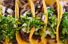 Taco Amash (2829 N Milwaukee Ave)
