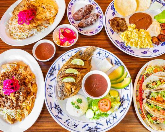 PUPUSERIA DOÑA MARY Salvadoran Cuisine