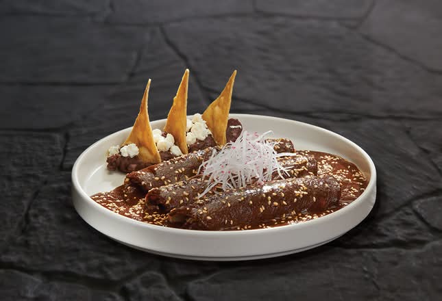 Enchiladas de Mole Artesanal