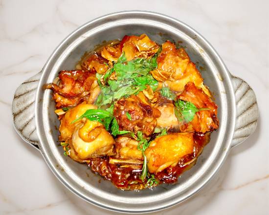 Traditional Taiwanese Three Sauce Chicken (三杯雞）