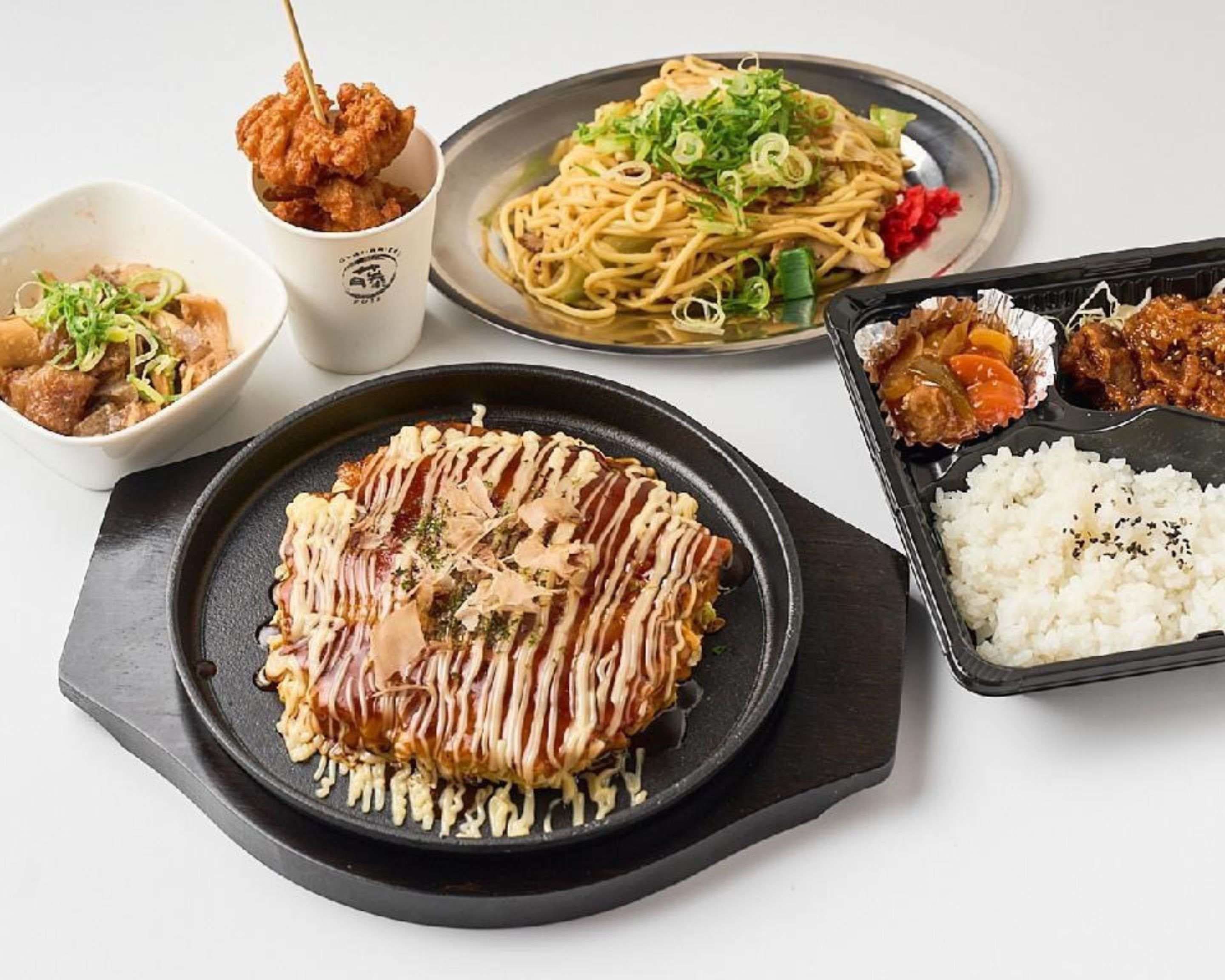 お好み焼き・鉄板・居酒屋 藤FUJI Okonomiyaki・Teppan・Izakaya Fuji