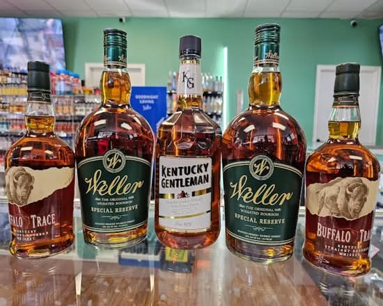 Bastrop Liquor And Smoke Shop