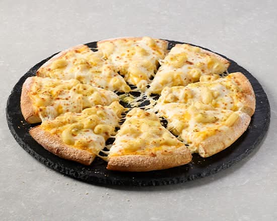 Mac & Cheese Pizza