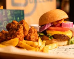 On Bun Plant Based Burger Valle