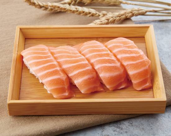 人氣鮮鮭 Popular Salmon Sushi