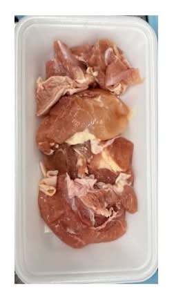 16_若鶏もも肉角切り　150g