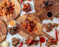 Sticky Fingerz & Wingz