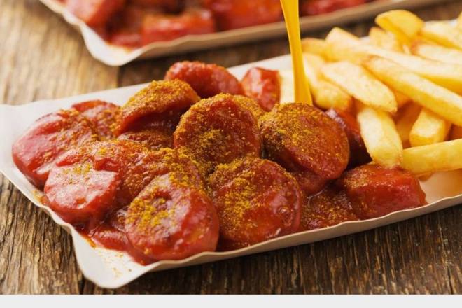 Currywurst Menü