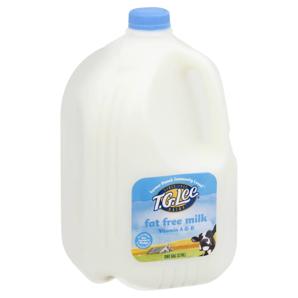 T.G. Lee Fat Free Milk (3.78 L)