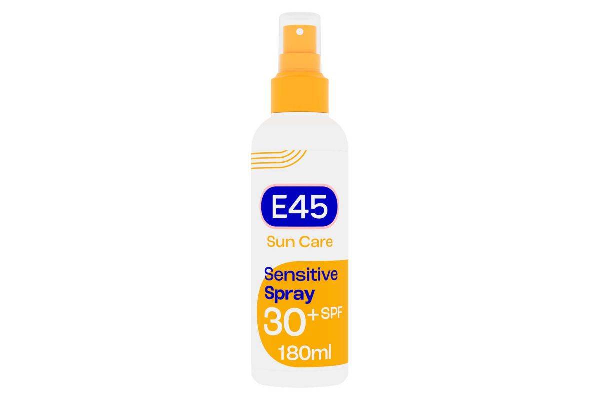 E45 Sun Body Cream Spray for Sensitive Skin. Hydrating Sun Spray with very high UVA and UVB protection and SPF 30 180ml