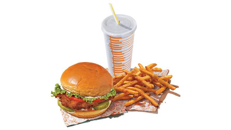 Classic Deluxe Blackened Chicken Sandwich Combo