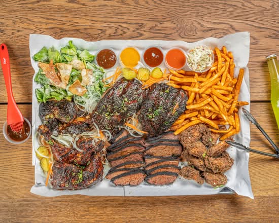 Chainsmoker Urban Halal BBQ (1690 Huron Church Rd, Windsor, ON)