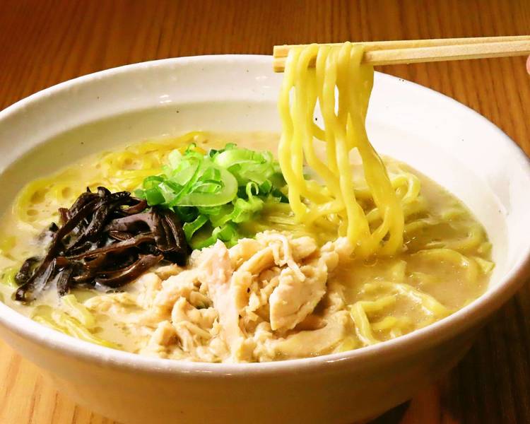 完全無添加スープ 濃厚鶏白湯ラーメン 博多 とりめん 渋谷マークシティ