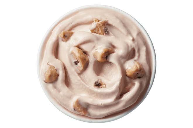 Chocolate Chip Cookie Dough BLIZZARD® Treat