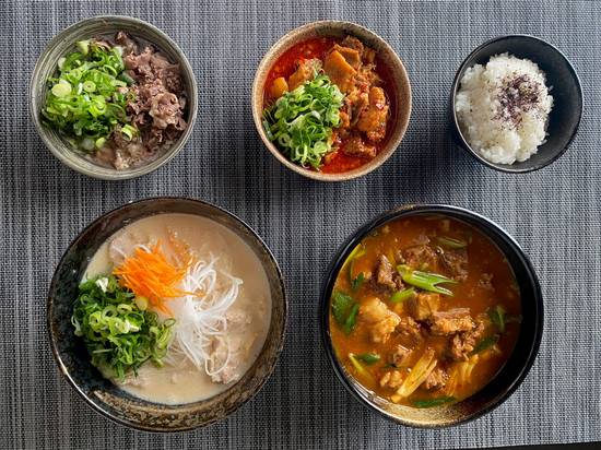 手打ちうどん やまびこ弁天 Handmade Udon YAMABIKO BENTEN