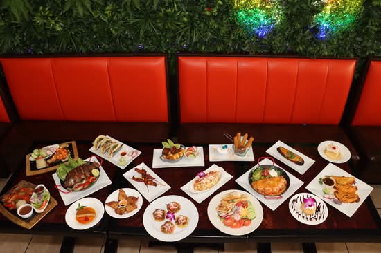 Carnaval Latino Restaurante Bar (78 Everette St)
