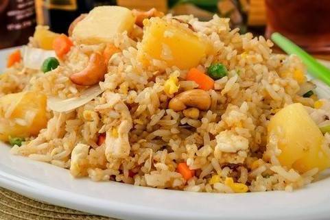 Pineapple Fried Rice 菠萝炒饭