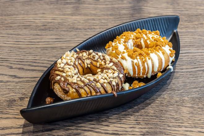 2 Messy Donuts