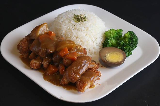 EN24 Japanese CurryChicken Cutlet on Rice 日式咖喱鸡扒饭