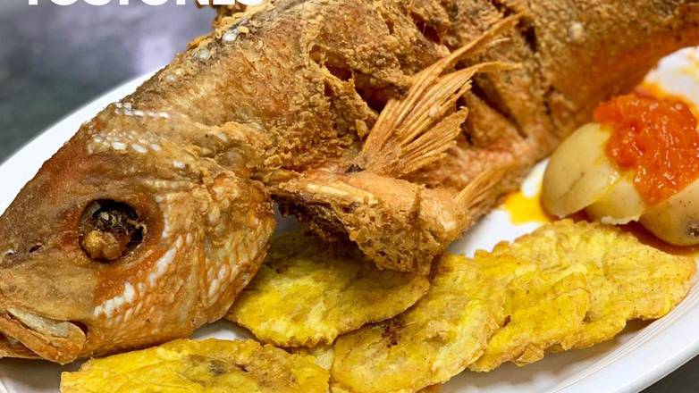Fried Red Snapper (pargo  rojo )