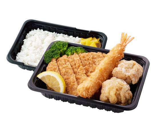 ロースかつの特選バラエティフライ弁当