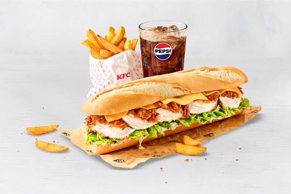 Zinger Fillet Roll Meal 🔥