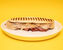 Flat Brat Paninis (Mexico City)