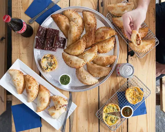 Empanadas y Cachapas by THE GAME