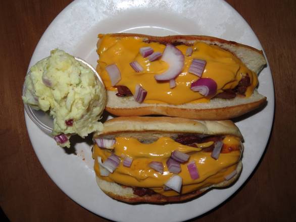2 Chili Cheese Dogs