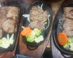 百爆ステーキ BAKUBAKU STEAK