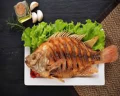 S & T Fish Place