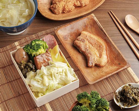 阿婆焢肉飯