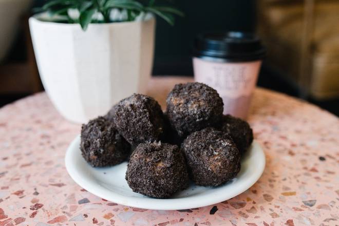 Oreo Cake Donut Holes (Half Dozen)