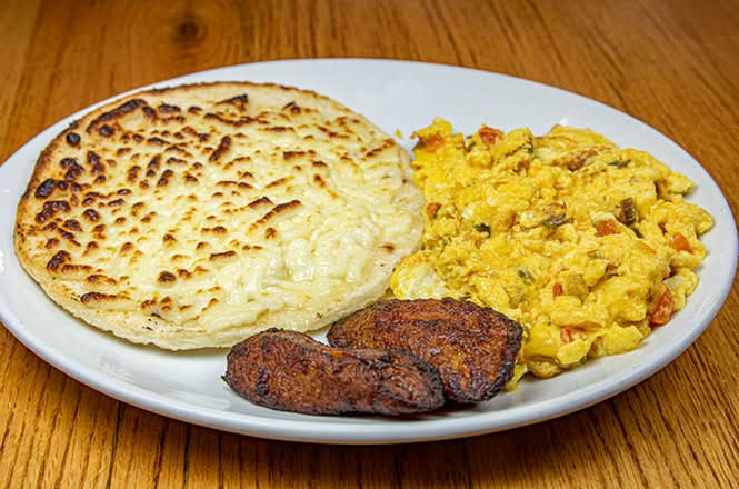 Pericos Arep Queso