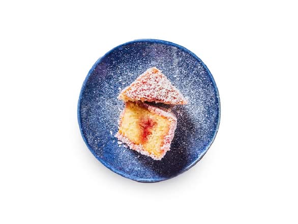 raspberry snow cake (v)