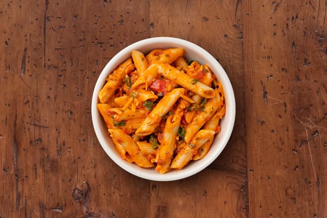 Tomato Basil Pesto Pasta Salade