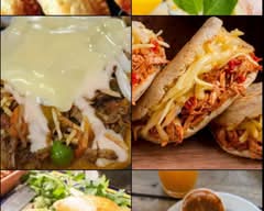 Empanadas Pollo Y Carne (Quito)