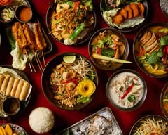 YUM thai kitchen & bar